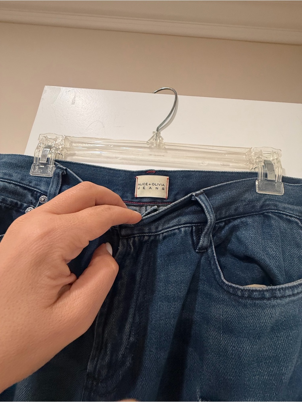 Alice + Olivia Dark Blue Wide-Leg Cargo Jeans - Picture 4 of 4
